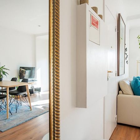 Bright Apartment In Lisbona Esterno foto