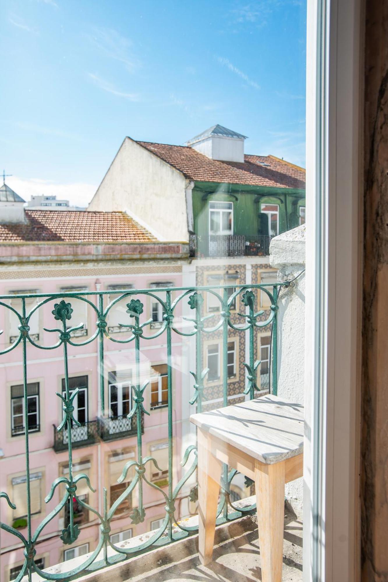 Bright Apartment In Lisbona Esterno foto