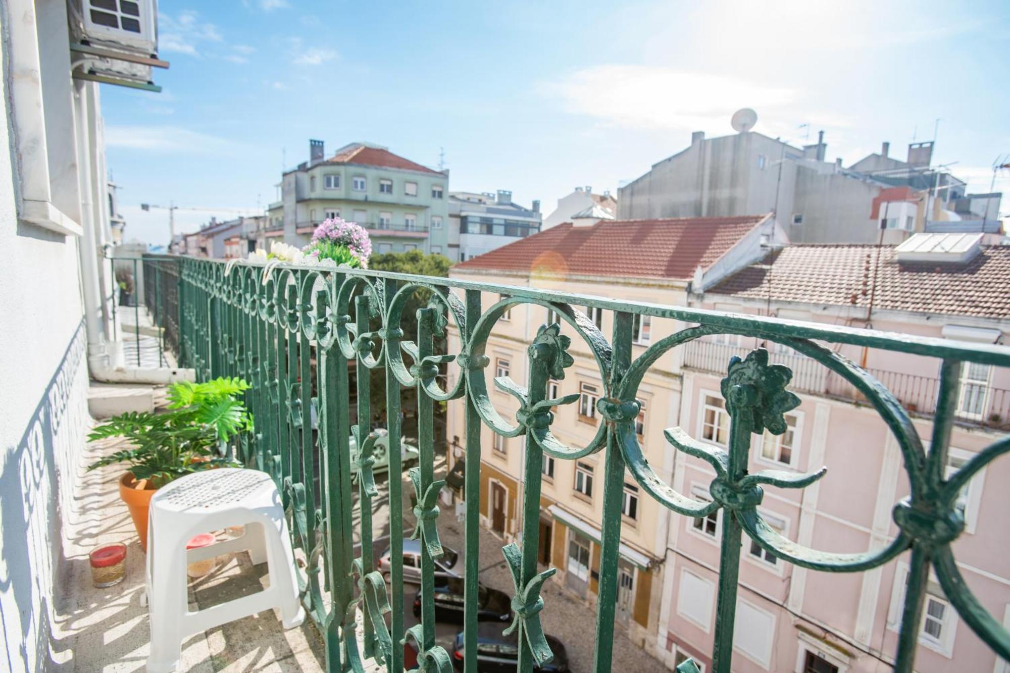 Bright Apartment In Lisbona Esterno foto